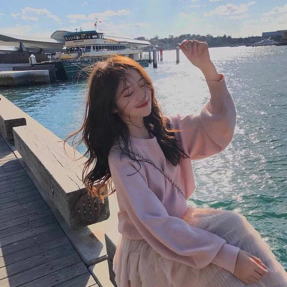 八零家属院来了个异域大美人